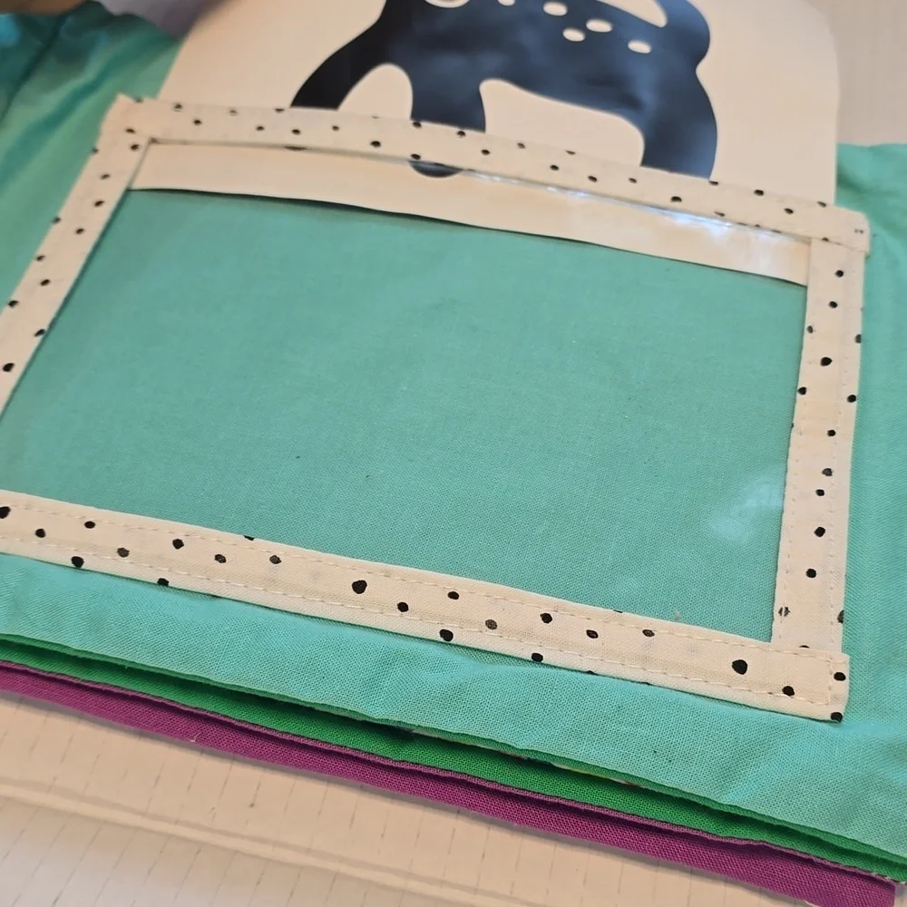 LOVEVERY Softbook Part of the 3-4 Months Playkit